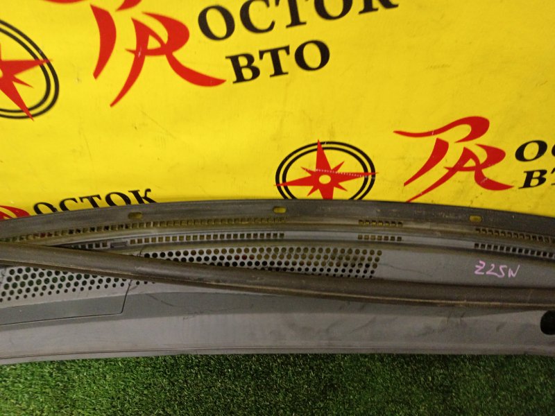 Решетка под лобовое стекло, 500 рублей, Красноярск