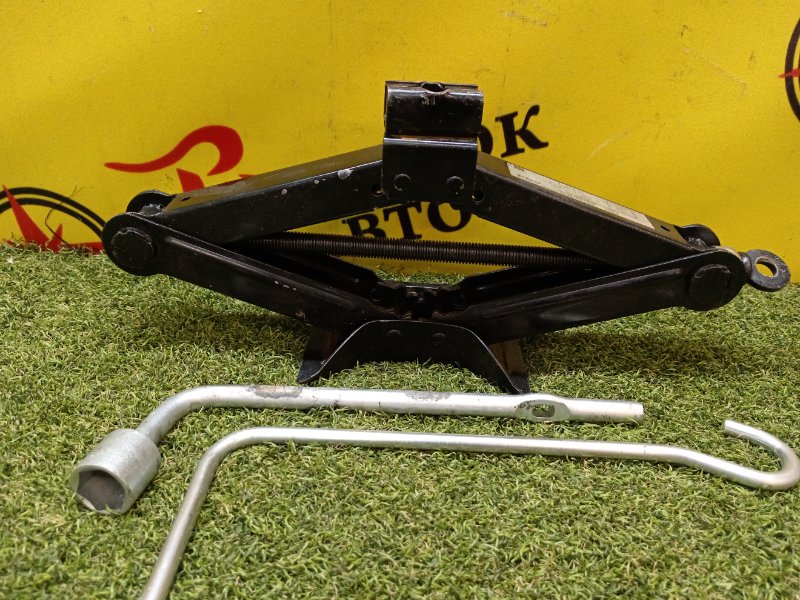 Домкрат, 1500 рублей, Красноярск