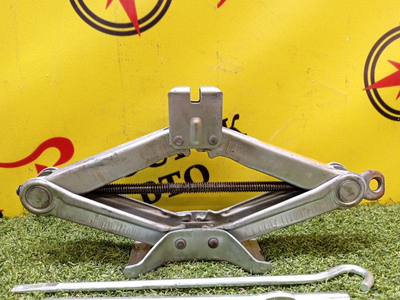 Домкрат, 1000 рублей, Красноярск