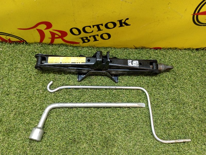 Домкрат, 1000 рублей, Красноярск