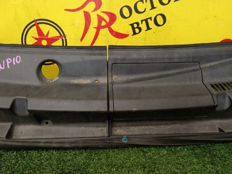 Решетка под лобовое стекло, 500 рублей, Красноярск