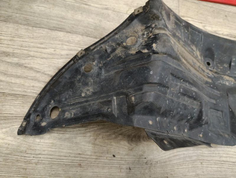 Подкрылок, 800 рублей, Красноярск