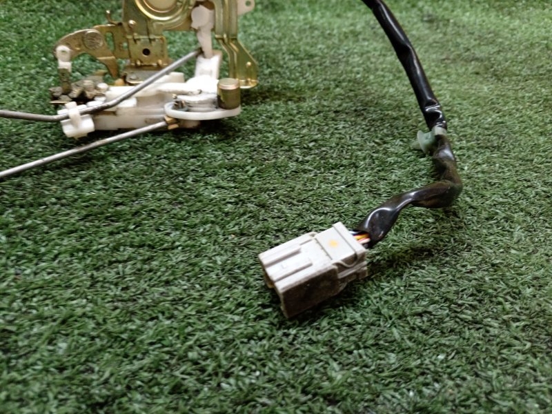 Замок боковой двери, 1400 рублей, Красноярск