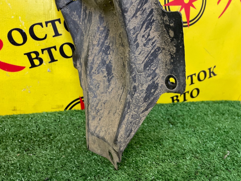 Подкрылок, 800 рублей, Красноярск