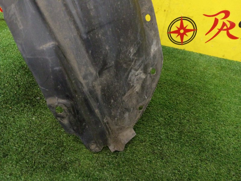 Подкрылок, 800 рублей, Красноярск