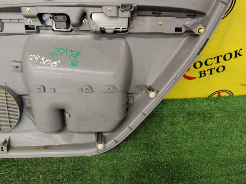 Обшивка боковой двери, 300 рублей, Красноярск