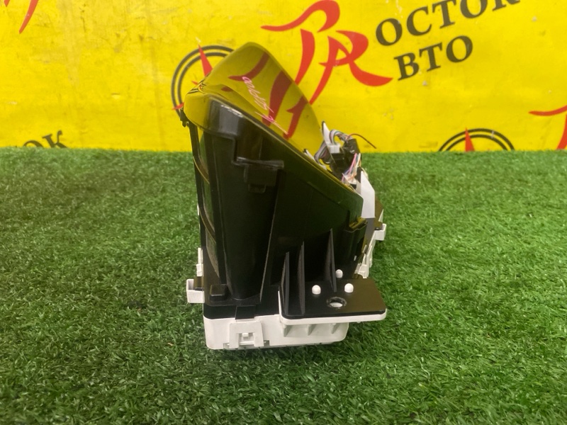 Панель приборов, 300 рублей, Красноярск