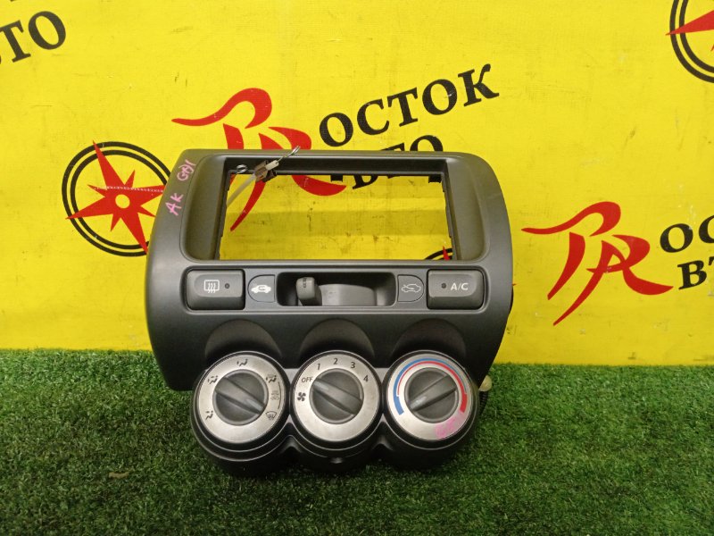 Блок управления климат-контролем, 1000 рублей, Красноярск