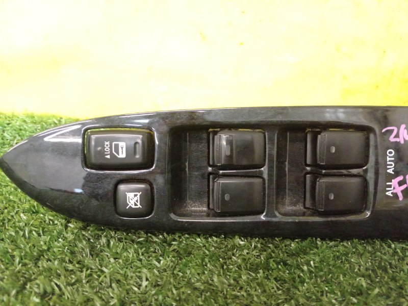 Блок управления стеклоподъемниками, 500 рублей, Красноярск