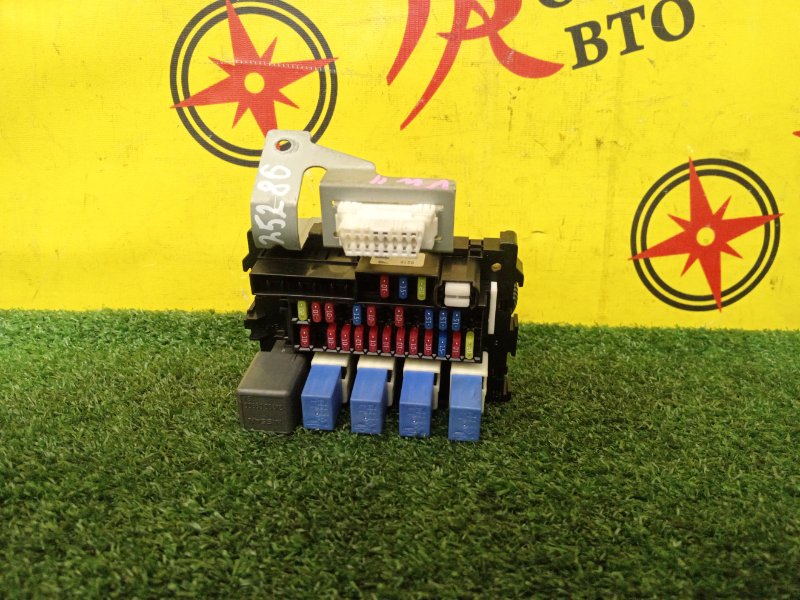 Блок предохранителей салонный, 500 рублей, Красноярск