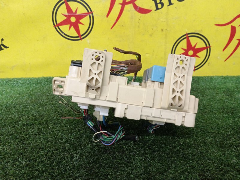 Блок предохранителей салонный, 500 рублей, Красноярск