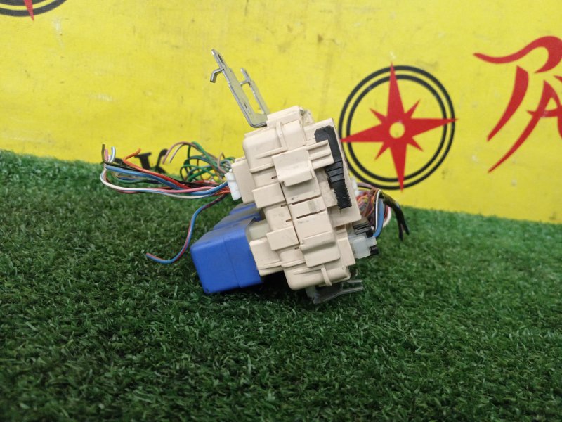 Блок предохранителей салонный, 1000 рублей, Красноярск