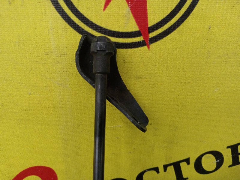 Амортизатор двери багажника, 500 рублей, Красноярск