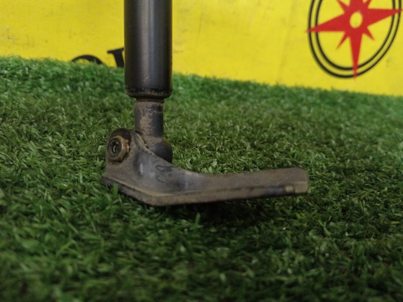 Амортизатор двери багажника, 300 рублей, Красноярск