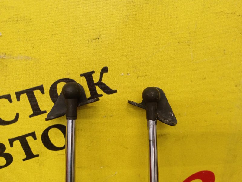 Амортизатор двери багажника, 700 рублей, Красноярск