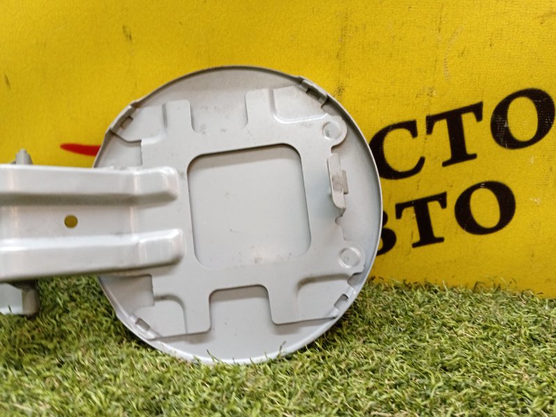 Лючок топливного бака, 500 рублей, Красноярск