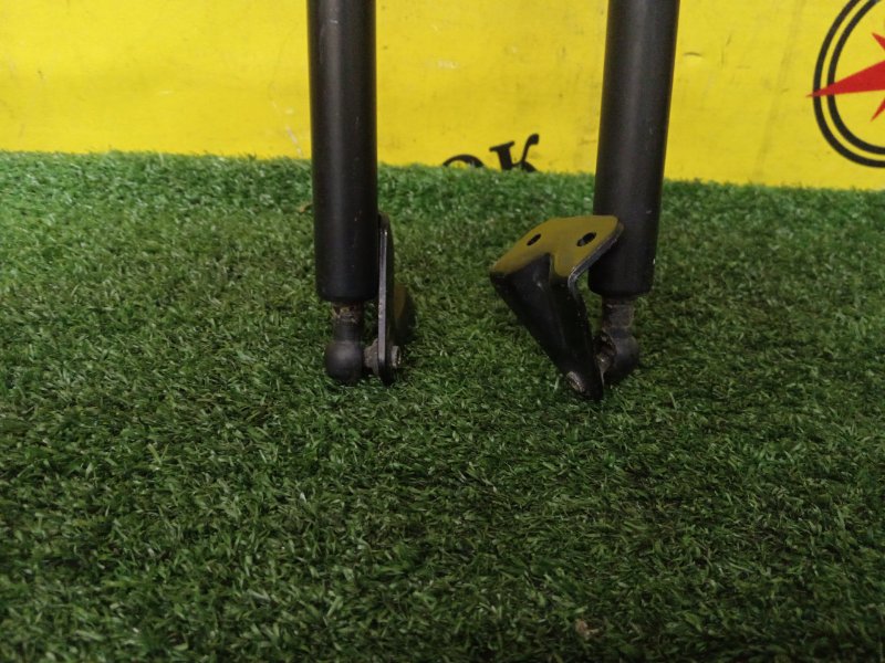 Амортизатор двери багажника, 400 рублей, Красноярск