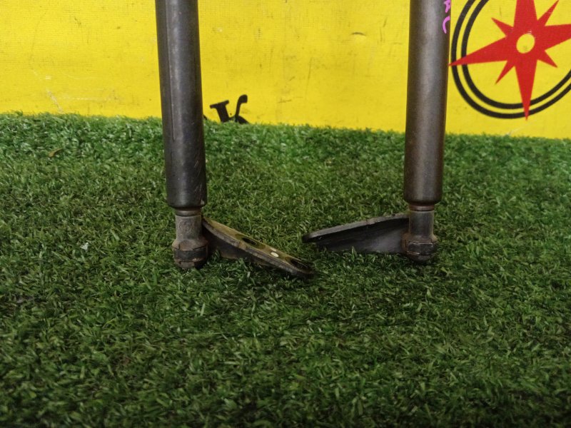 Амортизатор двери багажника, 500 рублей, Красноярск