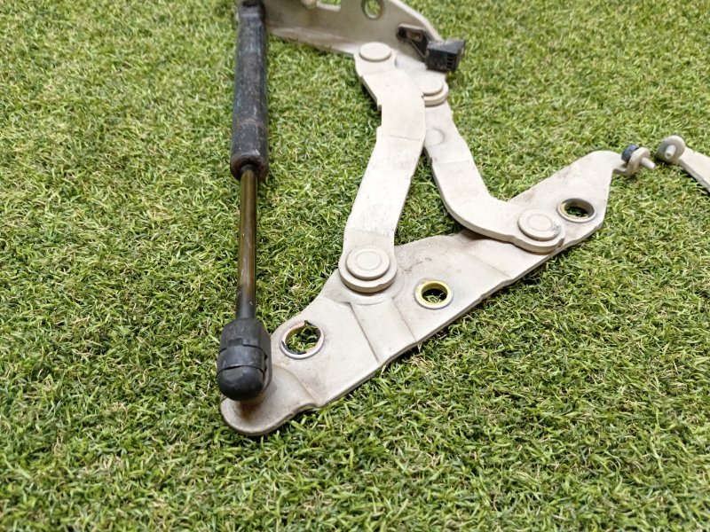 Петля двери багажника, 600 рублей, Красноярск