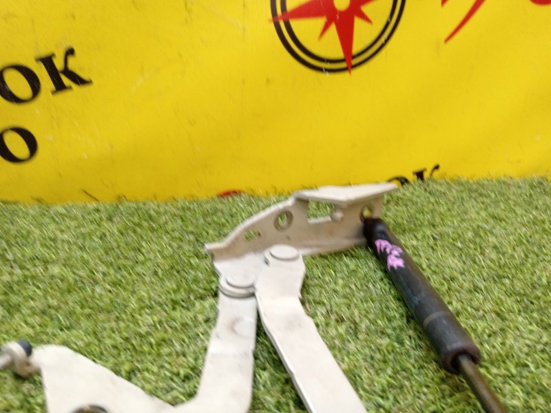 Петля двери багажника, 600 рублей, Красноярск