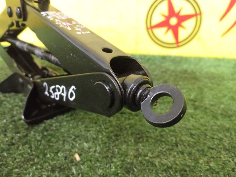 Домкрат, 1000 рублей, Красноярск