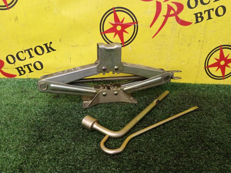 Домкрат, 1000 рублей, Красноярск