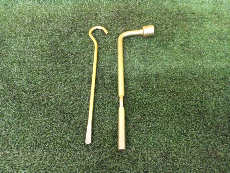 Домкрат, 1000 рублей, Красноярск