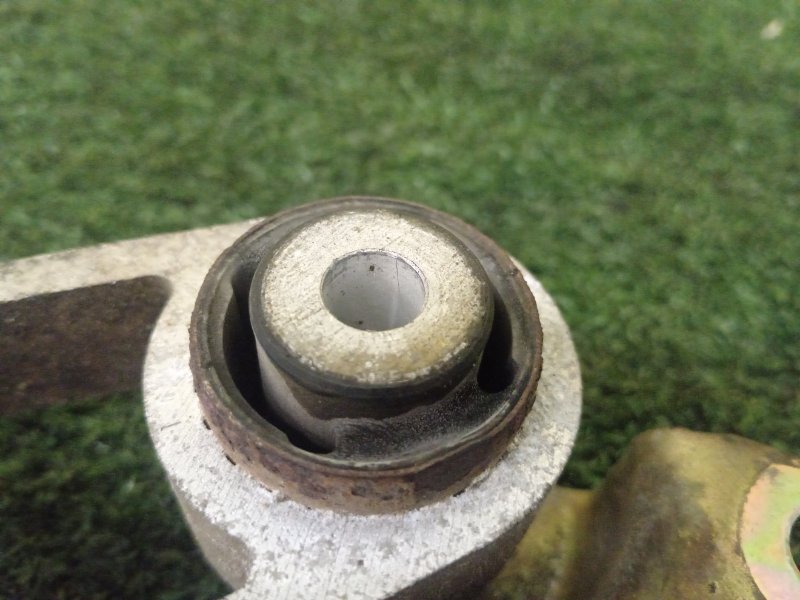 Подушка двигателя, 800 рублей, Красноярск