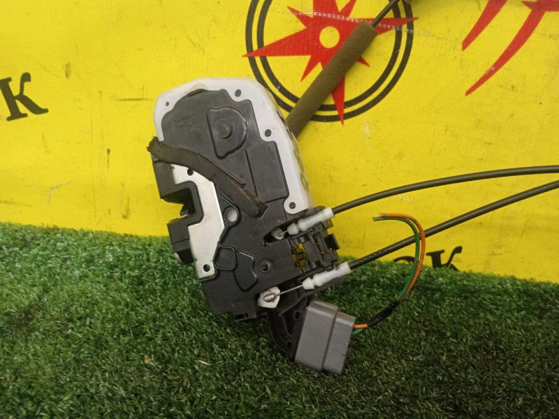 Замок боковой двери, 500 рублей, Красноярск