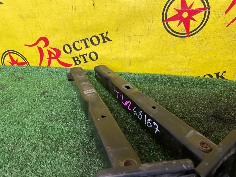 Кронштейн усилителя бампера, 2000 рублей, Красноярск