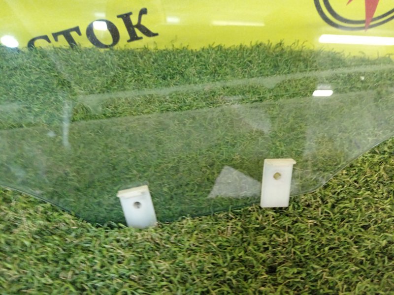 стекло боковое, 1000 рублей, Красноярск