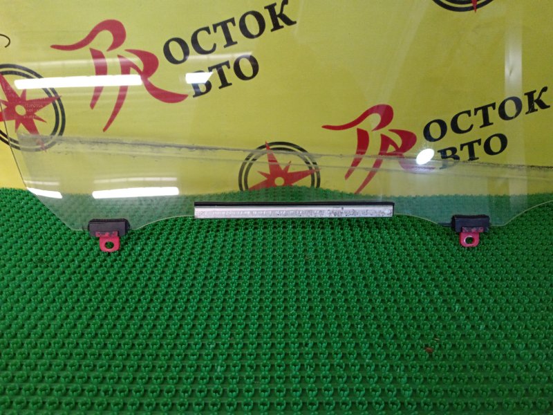 стекло боковое, 1000 рублей, Красноярск