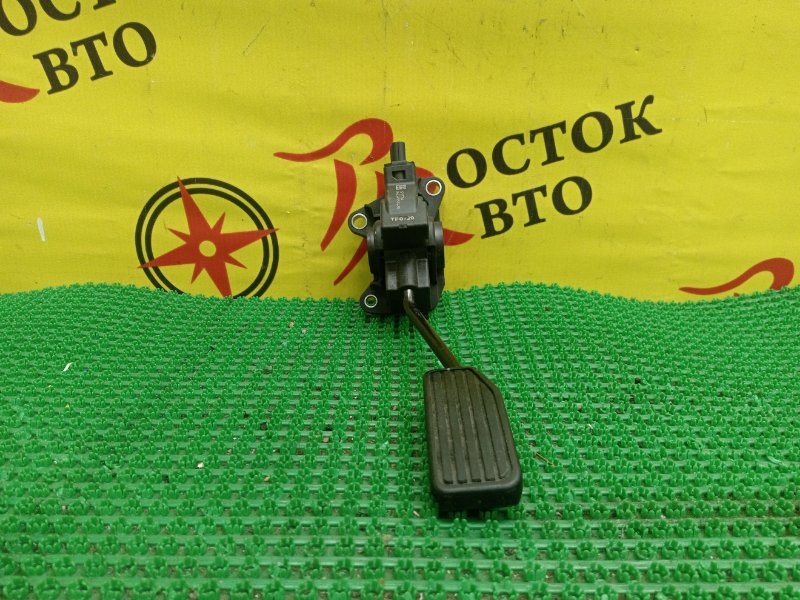 Педаль газа, 500 рублей, Красноярск