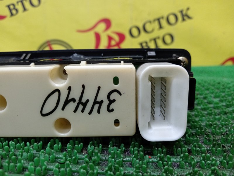 Блок управления стеклоподъемниками, 500 рублей, Красноярск