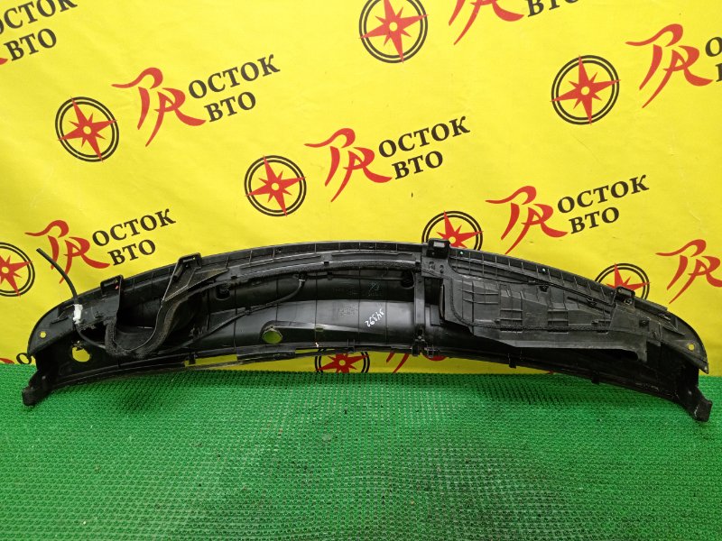 Решетка под лобовое стекло, 1000 рублей, Красноярск