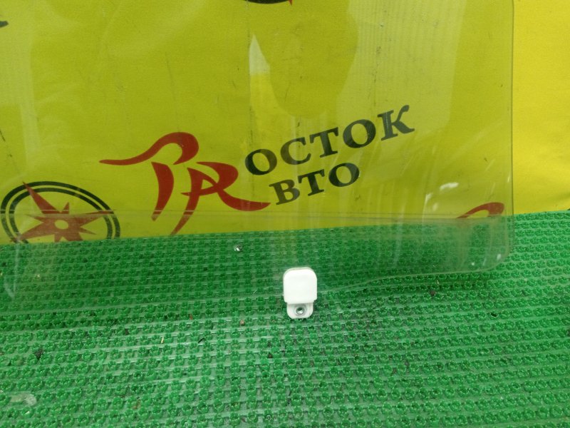 стекло боковое, 2200 рублей, Красноярск
