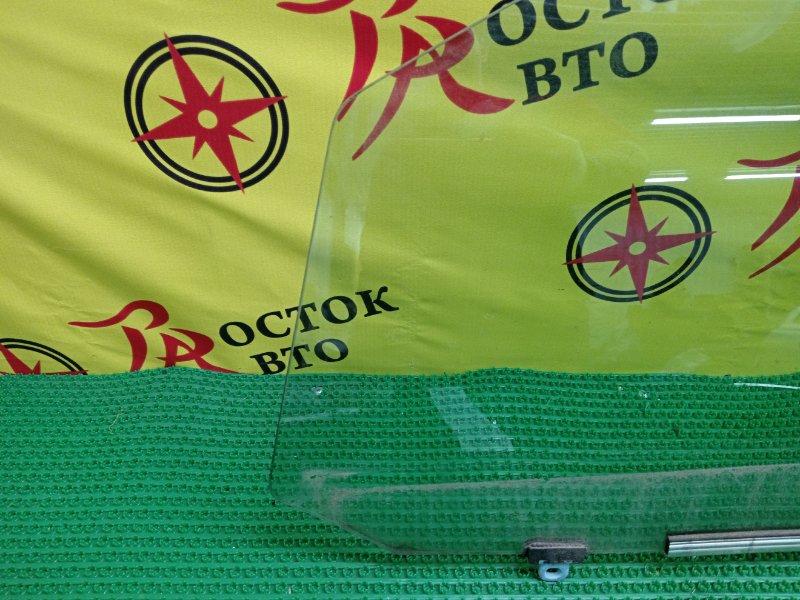 стекло боковое, 1000 рублей, Красноярск