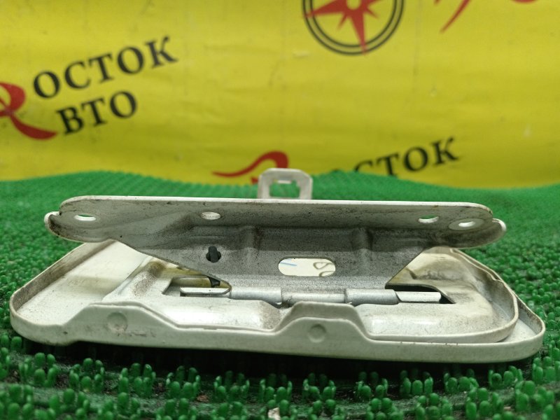 Лючок топливного бака, 500 рублей, Красноярск