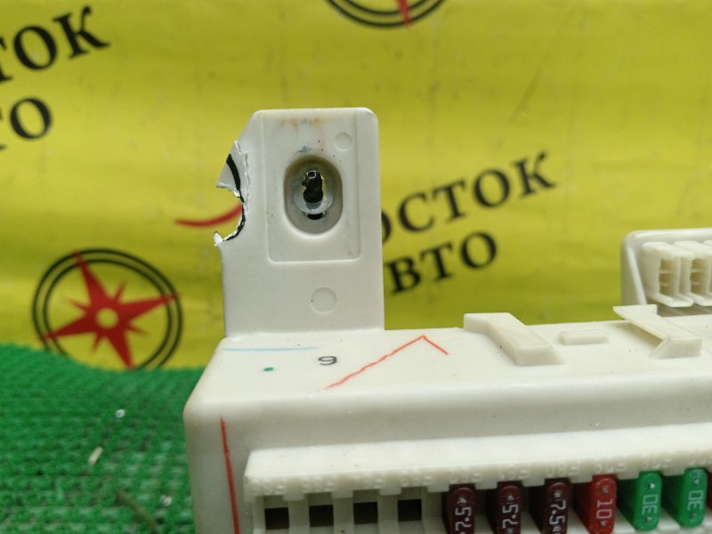 Блок предохранителей салонный, 2000 рублей, Красноярск