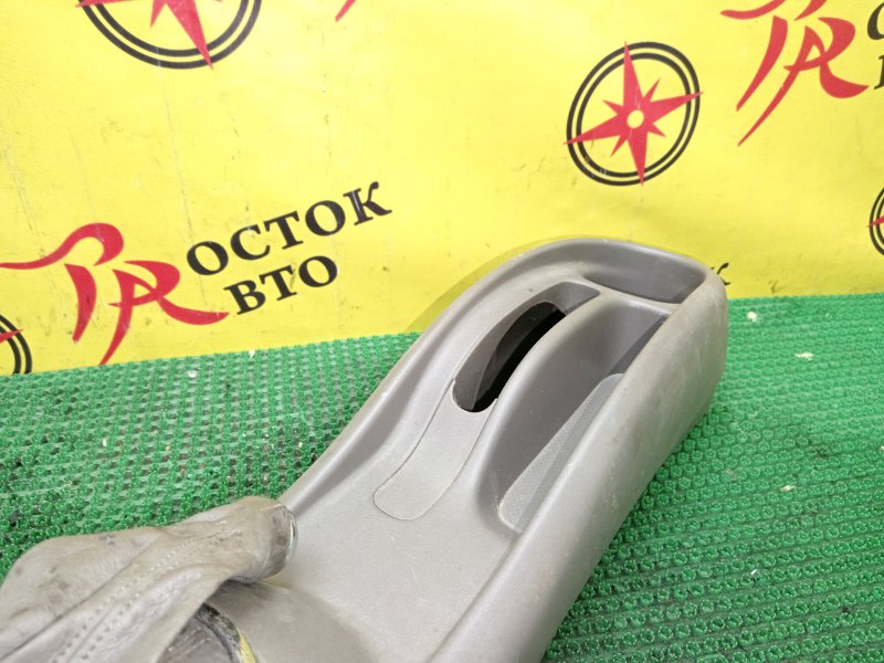 Консоль между сидений, 500 рублей, Красноярск