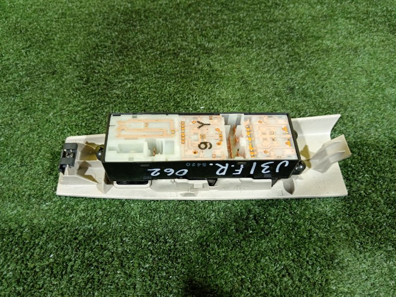 Блок управления стеклоподъемниками, 300 рублей, Красноярск