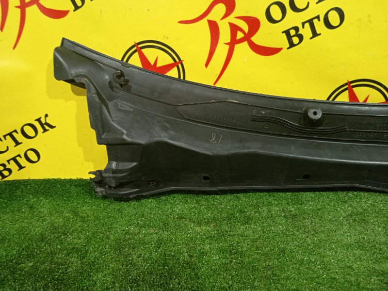 Решетка под лобовое стекло, 300 рублей, Красноярск