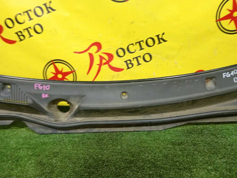 Решетка под лобовое стекло, 300 рублей, Красноярск