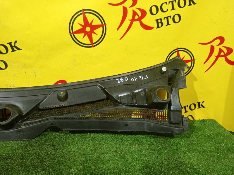 Решетка под лобовое стекло, 300 рублей, Красноярск