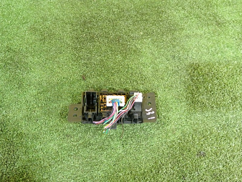 Блок управления зеркалами, 200 рублей, Красноярск