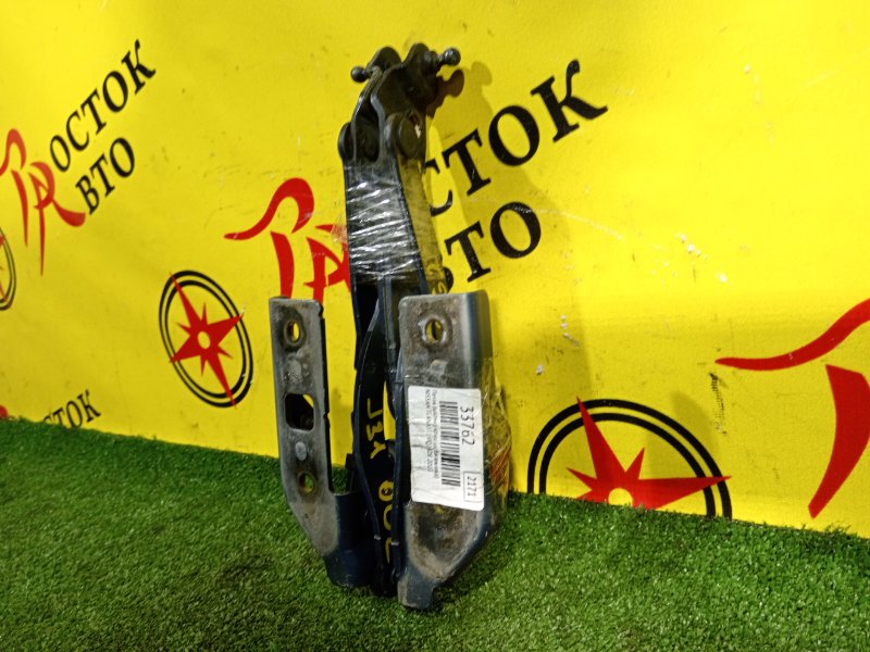 петля (шарнир крышки багажника), 350 рублей, Красноярск