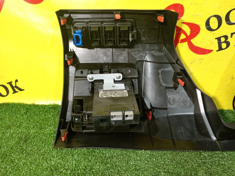 пластиковые детали салона, 1000 рублей, Красноярск