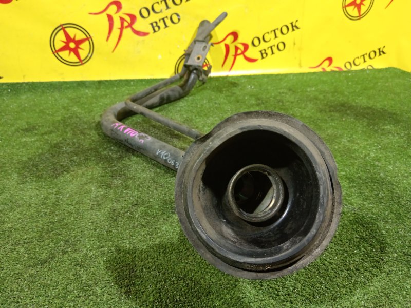 Горловина топливного бака, 7000 рублей, Красноярск