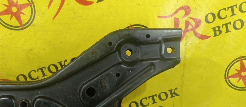 балка поперечная, 2000 рублей, Красноярск