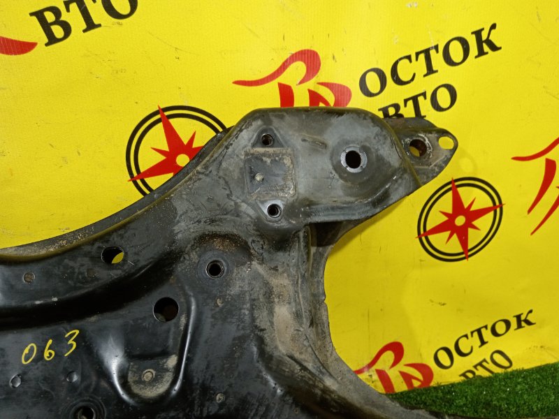 балка поперечная, 2000 рублей, Красноярск